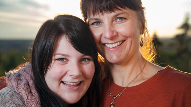 Minä ja mun äiti: Tiia ja Anne-Mari. Kuva: Jyri Pitkänen, Yle Kuvapalvelu Minä ja mun äiti: Tiia ja Anne-Mari. Kuva: Jyri Pitkänen, Yle Kuvapalvelu