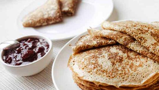 Venäläisten blinien historiaa. Kuva: www.gastronom.ru Venäläisten blinien historiaa. Kuva: www.gastronom.ru