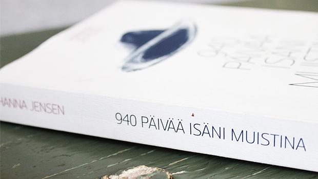 Kirjavinkki: 940 päivää isäni muistina. Kuva: Yle Olotila, Ulla Vuorela Kirjavinkki: 940 päivää isäni muistina. Kuva: Yle Olotila, Ulla Vuorela