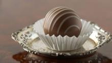 Petit four = pienoisleivos. Kuva: John Smith/YLE