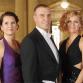 FST:n itsenäisyyspäivän vastaanottojoukkue vuonna 2009: Kerstin Kronvall (vas.), Pia-Maria Lehtola, Dan Ekholm, Bettina Sågbom ja Johan Portin. Kuva: YLE / Jyrki Valkama.