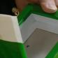 Suojaa lasi tarkkaan maalauksen ajaksi. Kuva: Strömsö