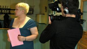 Satuhäät: kaaso Anne Ilmonen, kuvaaja Roope Kiiala. Kuva: Filmaattiset Oy