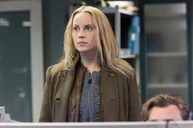 Sofia Helin Saga Norénina. Rikossarja Silta, toinen tuotantokausi. Kuva: Yle Kuvapalvelu