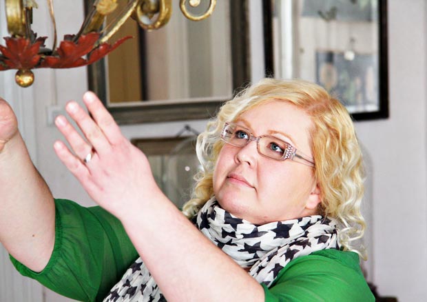 Blogistania: Parolan asema ja Katja Rinkinen. Kuva: Mape Morottaja