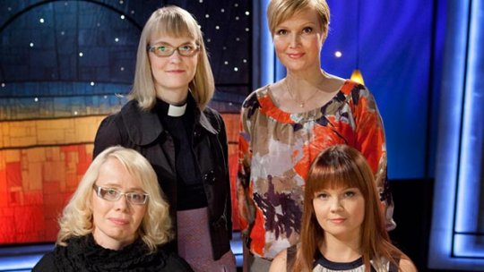 Inhimillinen tekijä: Kolmen naisen avointa puhetta siitä, kuinka uskonto määrittää naiseutta. Kuva: Harri Hinkka, Yle