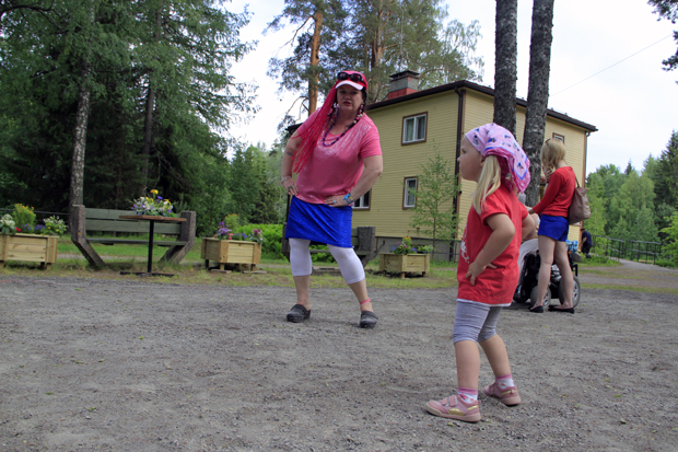 Sissipuutarhurit 19.7.2012 TV2. Kuva: Eero Liimatainen.