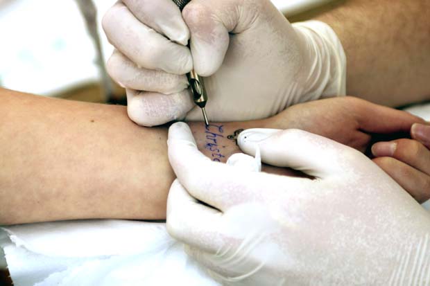 Saako teini tatuoinnin. Kuva: stock.xchng, Karen Andrews.