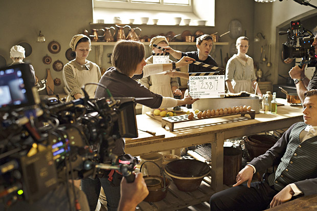 Downton Abbeyn kulissien takana. Kuva: Yle