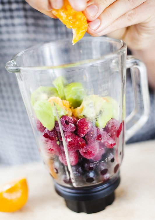Maatuskan mitoissa: Proteiinimetsällä, smoothie. Kuva: greenkitchenstories.com