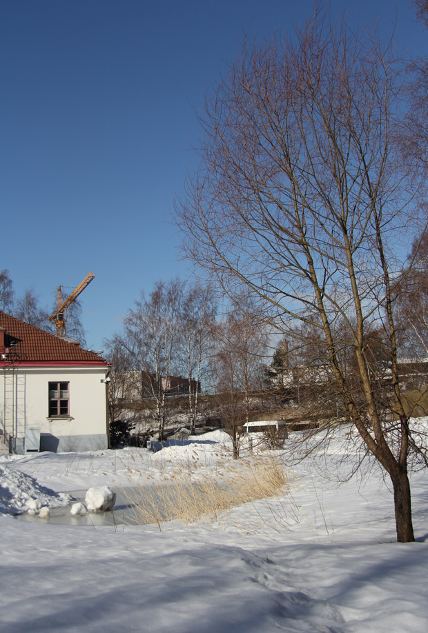 Lumi sulaa pikkuhiljaa. Kuva: Ada Pykäläniemi