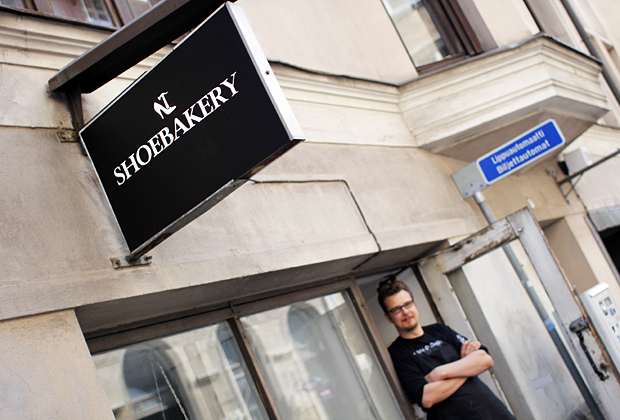 Shoebakeryssä leivotaan kenkiä käsityönä. Kuva: Siiri Huttunen, Yle Olotila