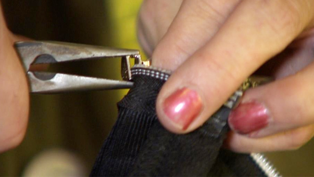 Näin korjaat itse vetoketjun. Kuva: Kuningaskuluttaja