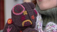 Lee ja villakirjontarukkanen. Kuva: Strömsö