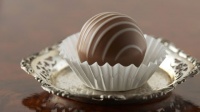 Petit four = pienoisleivos. Kuva: John Smith/YLE
