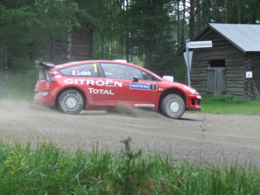 Loeb hakee kaukaa linjoja