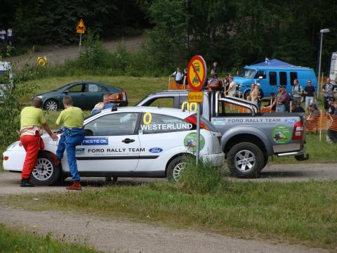 jaa pitikös täällä jotain tapahtua???