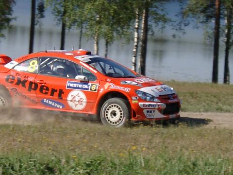 Henning Solberg Jukojärven maisemissa